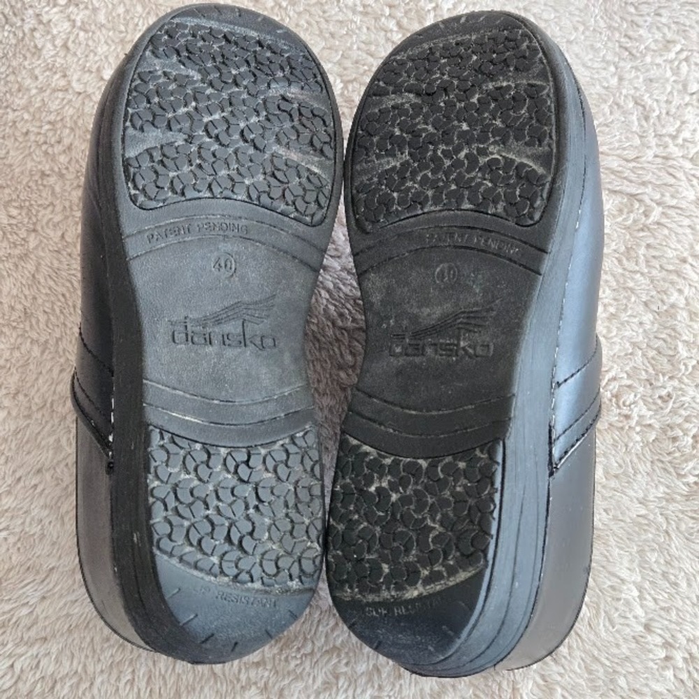 Dansko Womens Clog Shoes Black Leather Round Toe Slip Resistant 9-9.5 EUR 40 - Picture 7 of 9